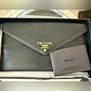 Stunning Prada black saffiano leather envelope style clutch/wallet